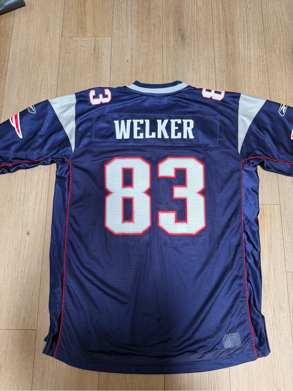 Reebok Men’s Navy Blue New England Patriots #83 Football Jersey - Picture 8 of 14